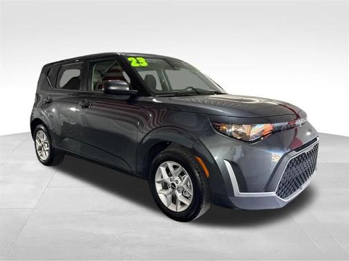 Gray 2023 Kia Soul LX