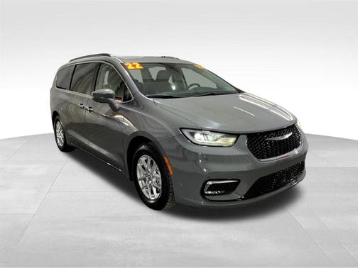 2022 Chrysler Pacifica Touring-L