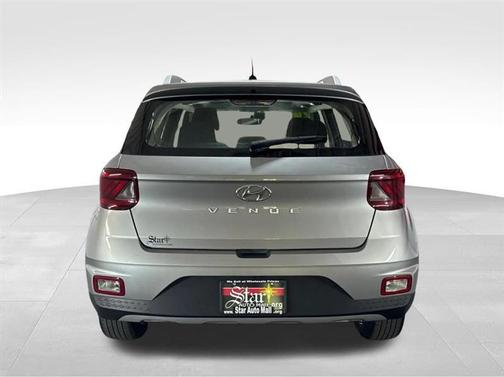 Silver 2024 Hyundai VENUE SEL