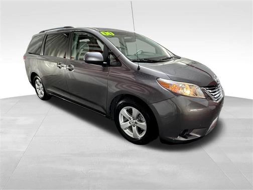 2011 Toyota Sienna LE