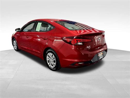 2020 Hyundai ELANTRA SE