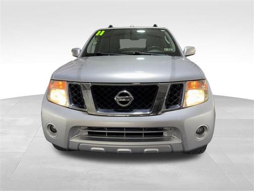 2011 Nissan Pathfinder Silver