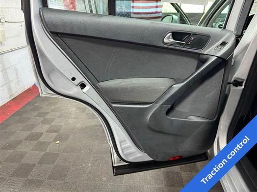 2015 Volkswagen Tiguan 4MOTION Auto S