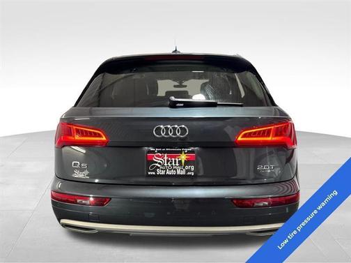 Manhattan Gray Metallic 2018 Audi Q5 2.0T Premium Plus