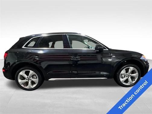 2023 Audi Q5 45 S line quattro Premium