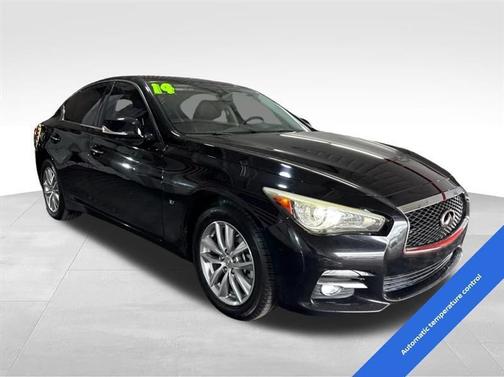 Black Obsidian 2014 INFINITI Q50 Base