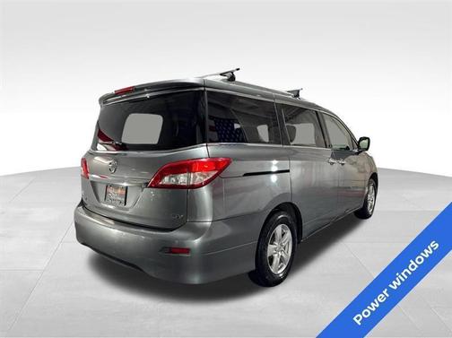 2017 Nissan Quest SV