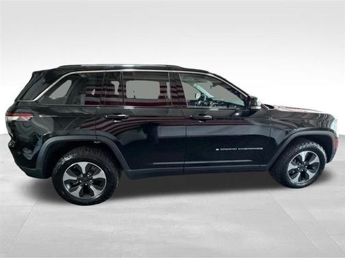 Black 2023 Jeep Grand Cherokee 4xe Base