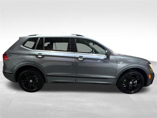 2019 Volkswagen Tiguan 2.0T SEL R-Line Black