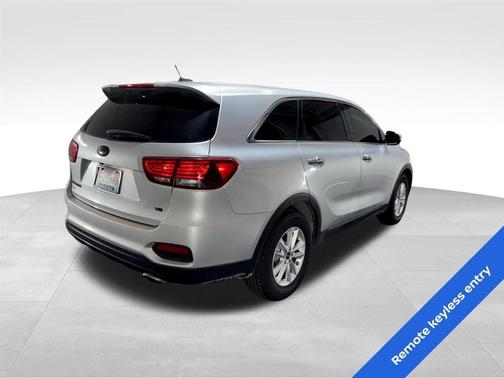 2020 Kia Sorento LX V6