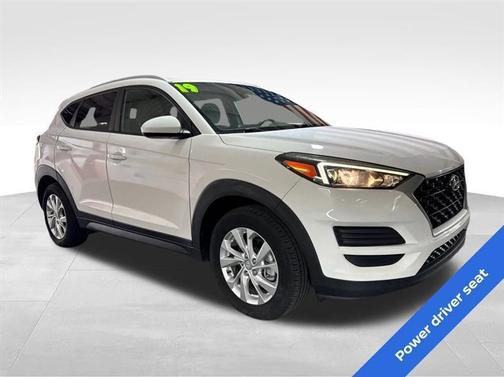 Dazzling White 2019 Hyundai TUCSON Value