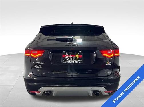 2018 Jaguar F-PACE S