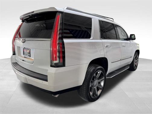 2016 Cadillac Escalade Luxury