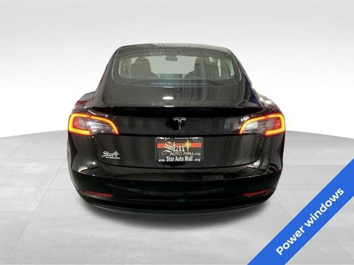 2022 Tesla Model 3 Base
