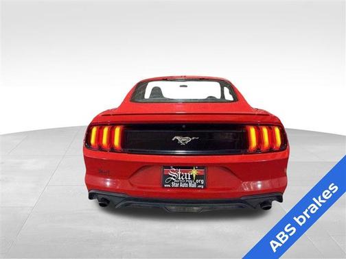 2020 Ford Mustang EcoBoost