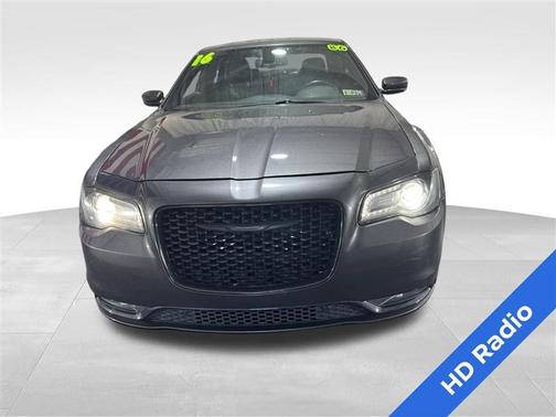 2016 Chrysler 300 S