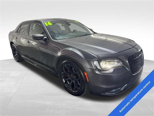 2016 Chrysler 300 S