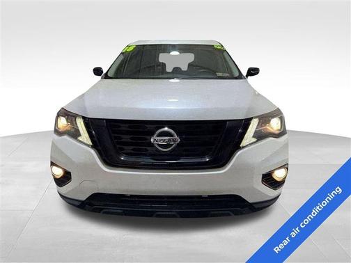 2018 Nissan Pathfinder SL