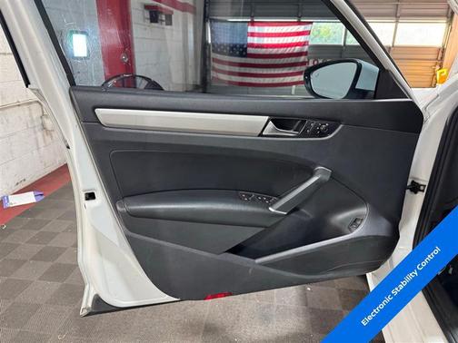 2021 Volkswagen Passat 2.0T SE