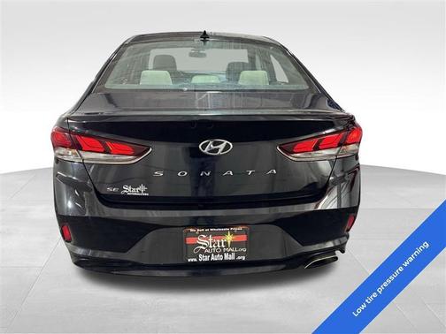 2018 Hyundai SONATA SE