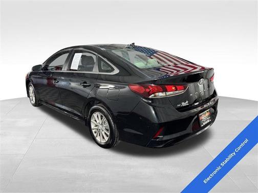 2018 Hyundai SONATA SE