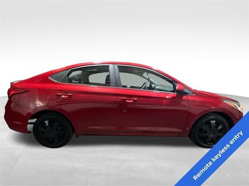 2019 Hyundai Accent SE