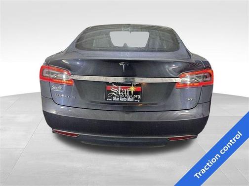 2015 Tesla Model S 70D