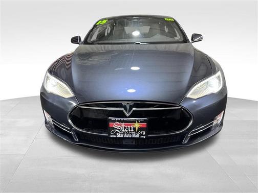 2015 Tesla Model S 70D