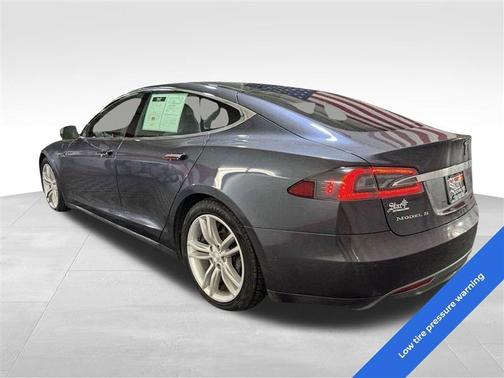 2015 Tesla Model S 70D
