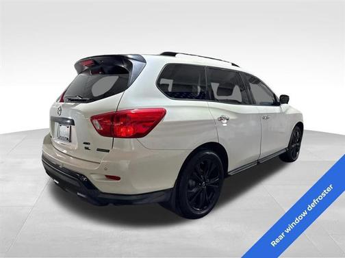 2018 Nissan Pathfinder SL