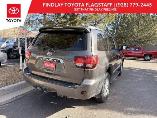 2022 Toyota Sequoia SR5