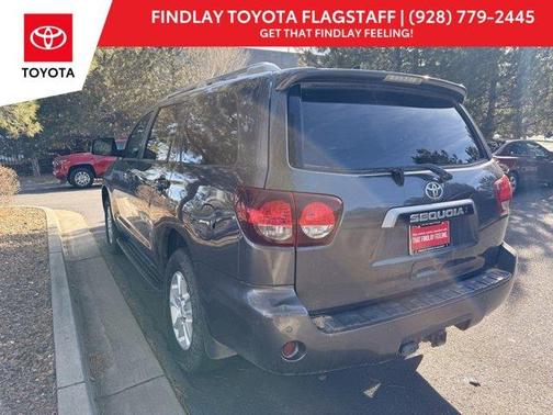 2022 Toyota Sequoia SR5