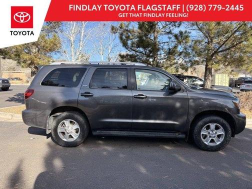 2022 Toyota Sequoia SR5