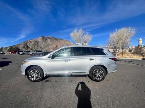 2019 INFINITI QX60 Pure