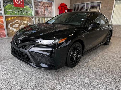 2021 Toyota Camry SE Nightshade