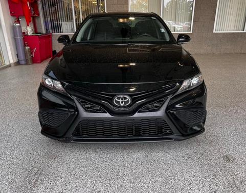 2021 Toyota Camry SE Nightshade
