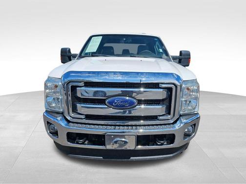 Oxford White 2016 Ford F-250 XLT