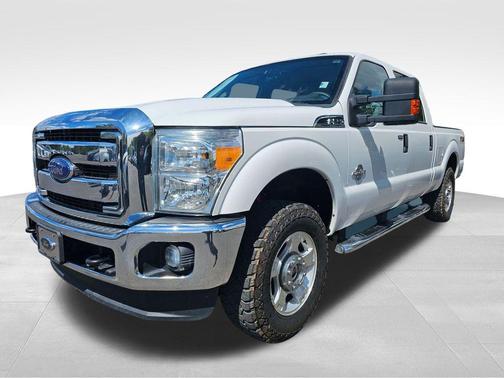 Oxford White 2016 Ford F-250 XLT