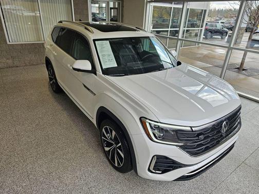 2025 Volkswagen Atlas 2.0T SEL Premium R-Line