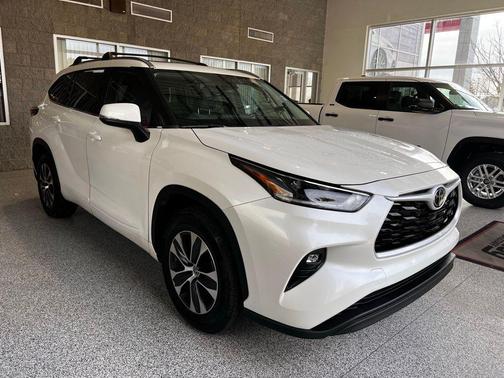 2021 Toyota Highlander XLE