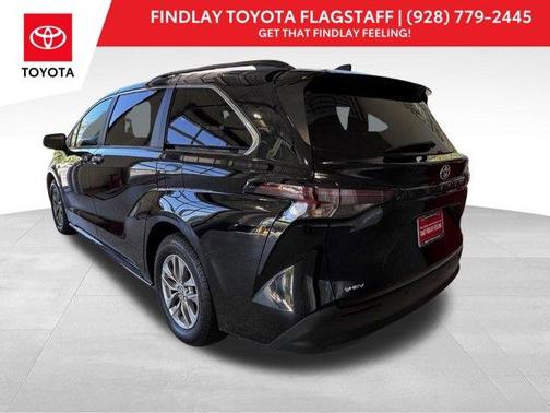 Midnight Black Metallic 2025 Toyota Sienna XLE