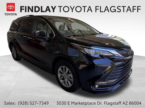 Midnight Black Metallic 2025 Toyota Sienna XLE