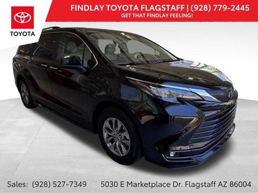 Midnight Black Metallic 2025 Toyota Sienna XLE