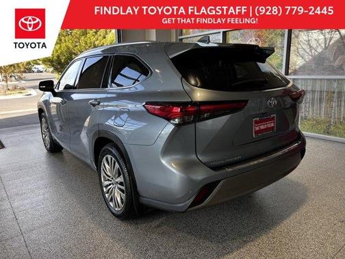 2023 Toyota Highlander Platinum