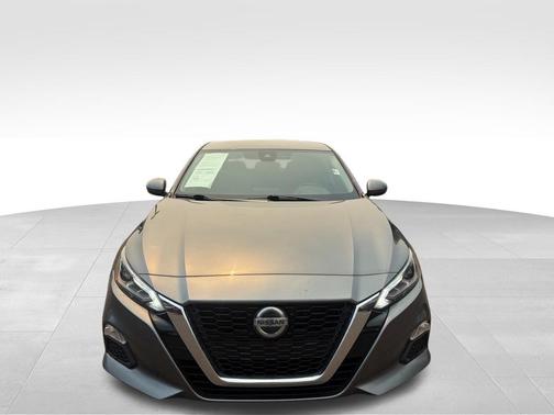 Gun Metallic 2021 Nissan Altima 2.5 SV