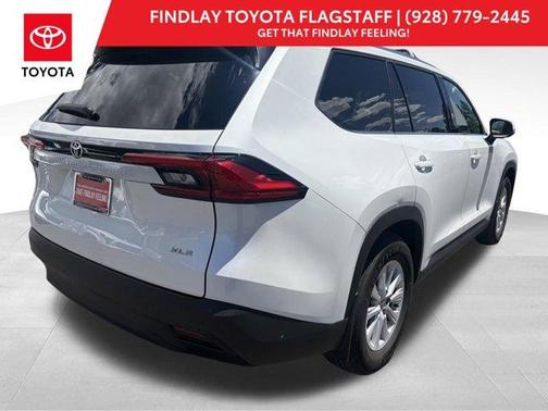 Wind Chill Pearl 2024 Toyota Grand Highlander XLE