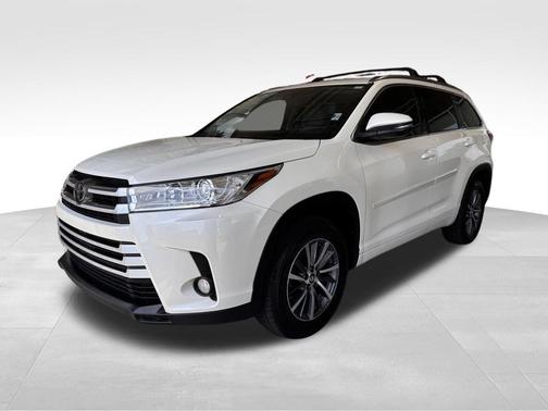 Blizzard Pearl 2018 Toyota Highlander XLE