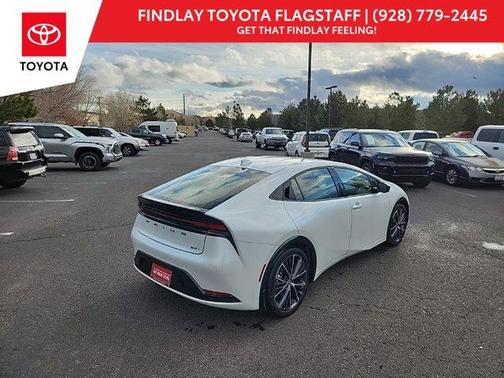 2025 Toyota Prius XLE