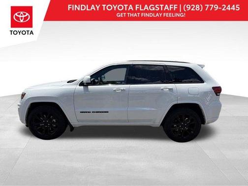 Bright White Clearcoat 2021 Jeep Grand Cherokee Laredo X