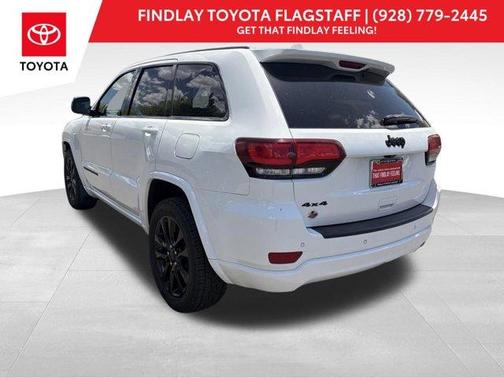 Bright White Clearcoat 2021 Jeep Grand Cherokee Laredo X
